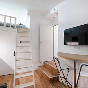  Apartment 5e Entre Notre Dame & Pantheon France